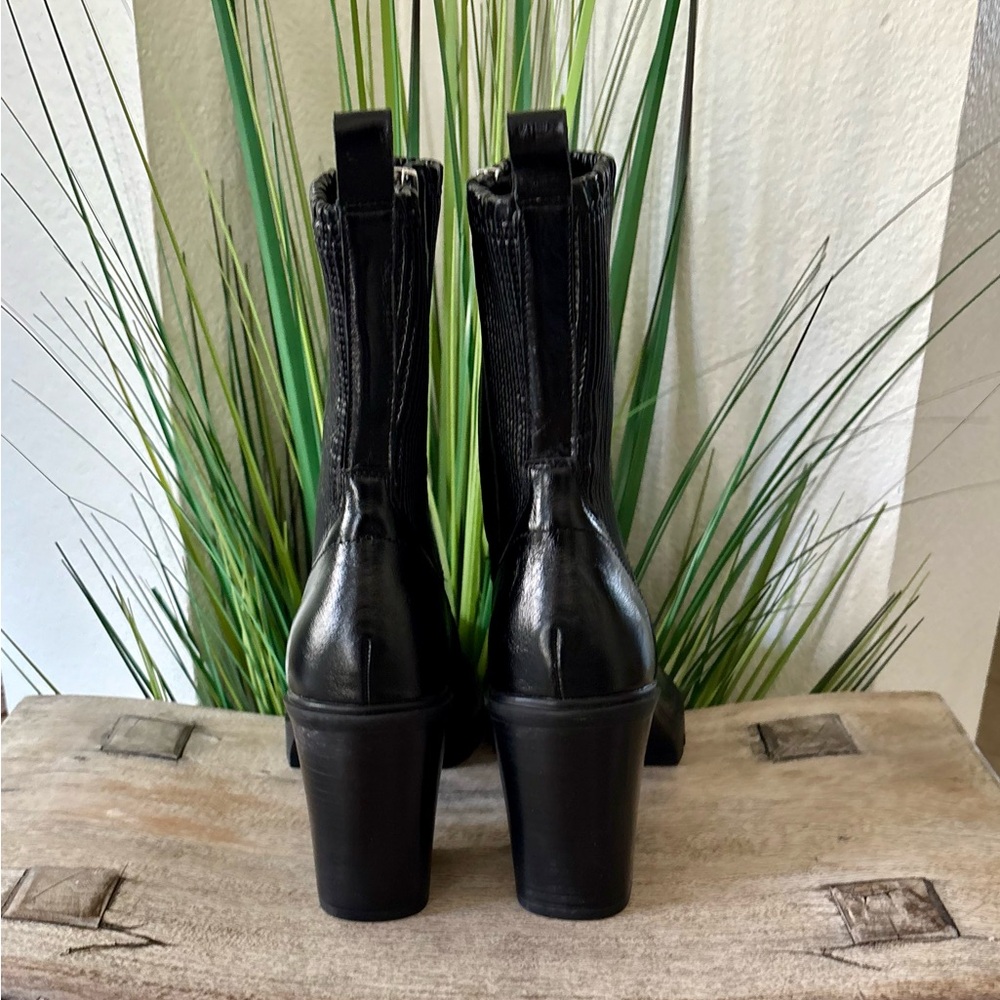 Dolce Vita Marni H2O Boots - Picture 5 of 12